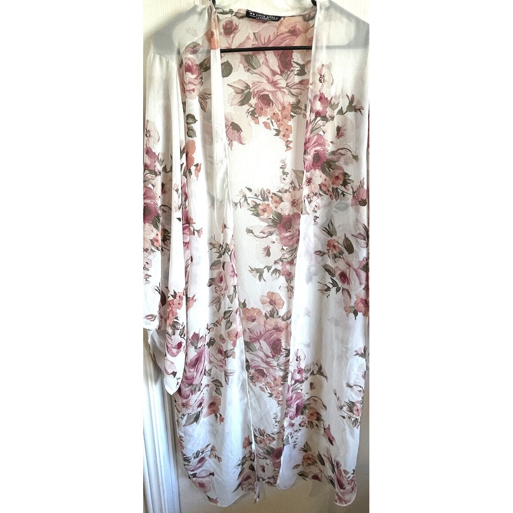 We love Bella By Il Cicerone Floral Kimono  One size fits all